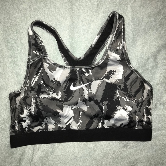 nike camo sports bra